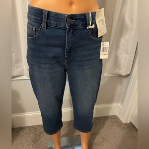 Great Angels size 10 everluxe sculpt blue denim capri jeans women new